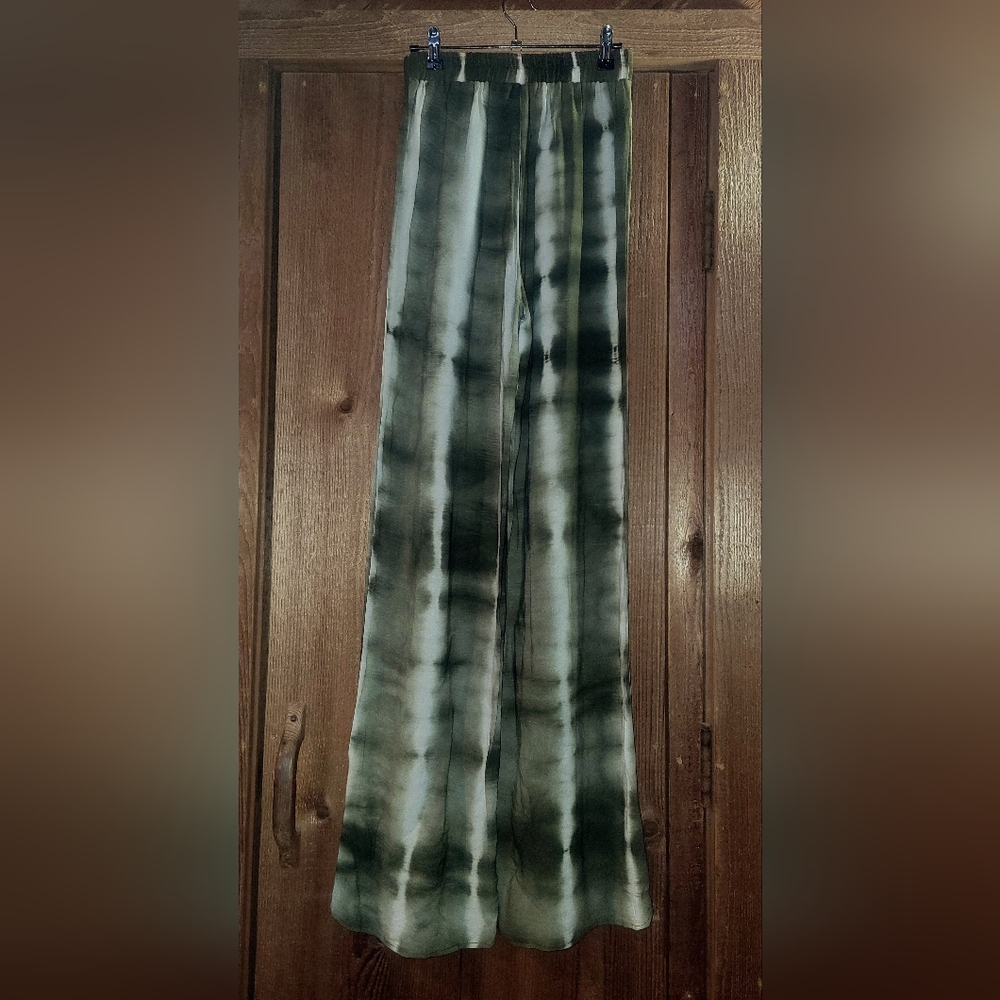 AKIRA Olive Tie-Dye Pants